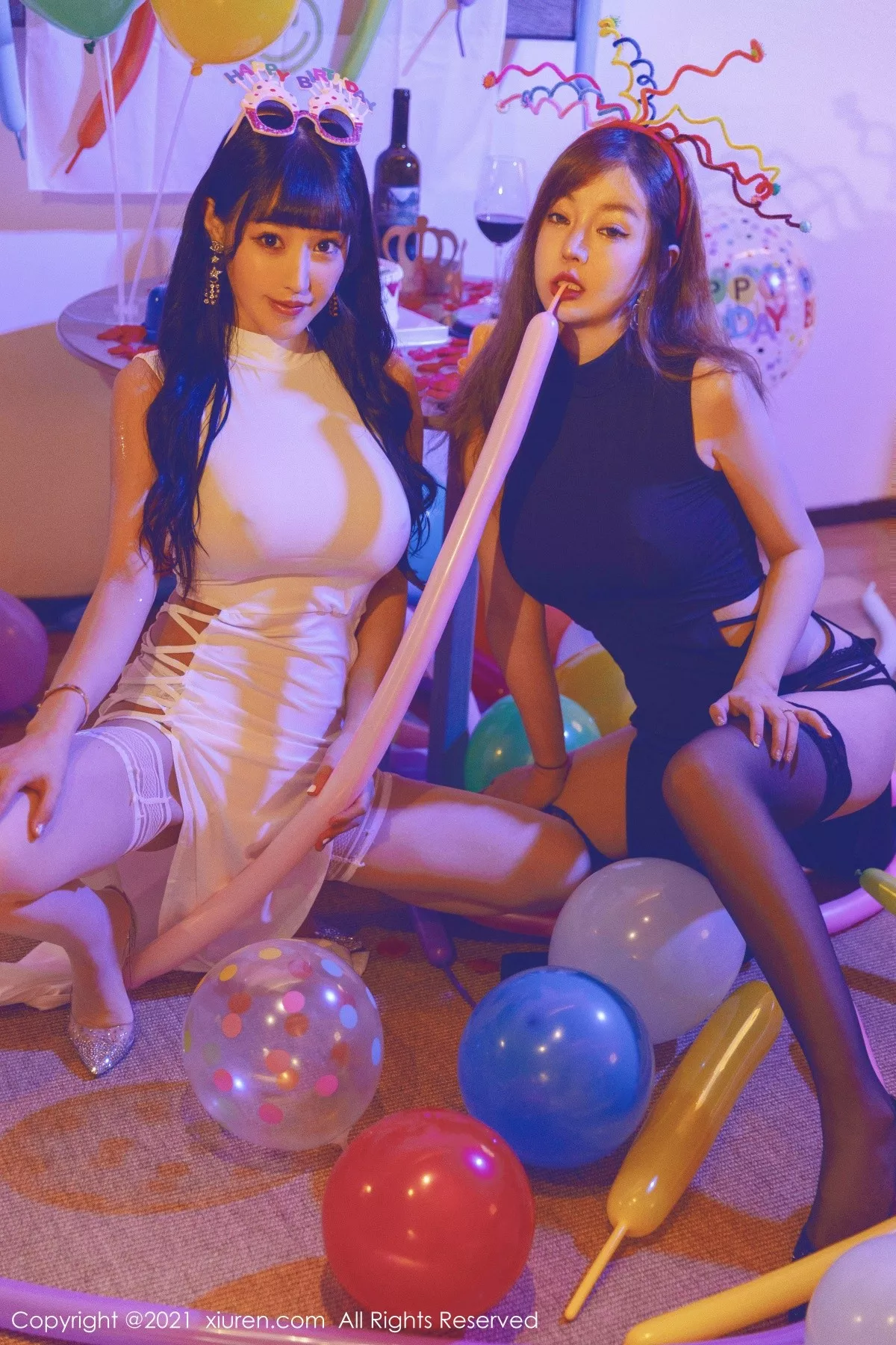 秀人集.com_[XiuRen秀人网]No.4025_女神王雨纯＆朱可儿生日party主题私房暗色灯光下撩人诱惑写真98P