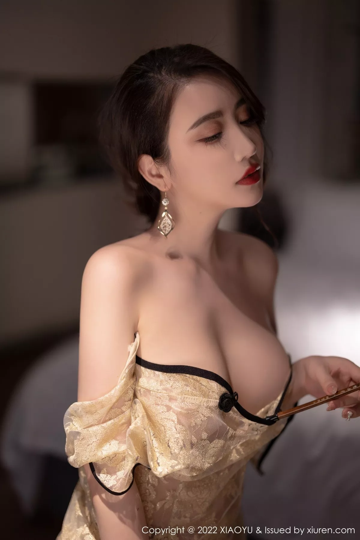 秀人集.com_[XiaoYu画语界]Vol.712_女神Cherry绯月樱惠州旅拍黄色轻透旗袍配超薄肉丝惹火诱惑写真70P